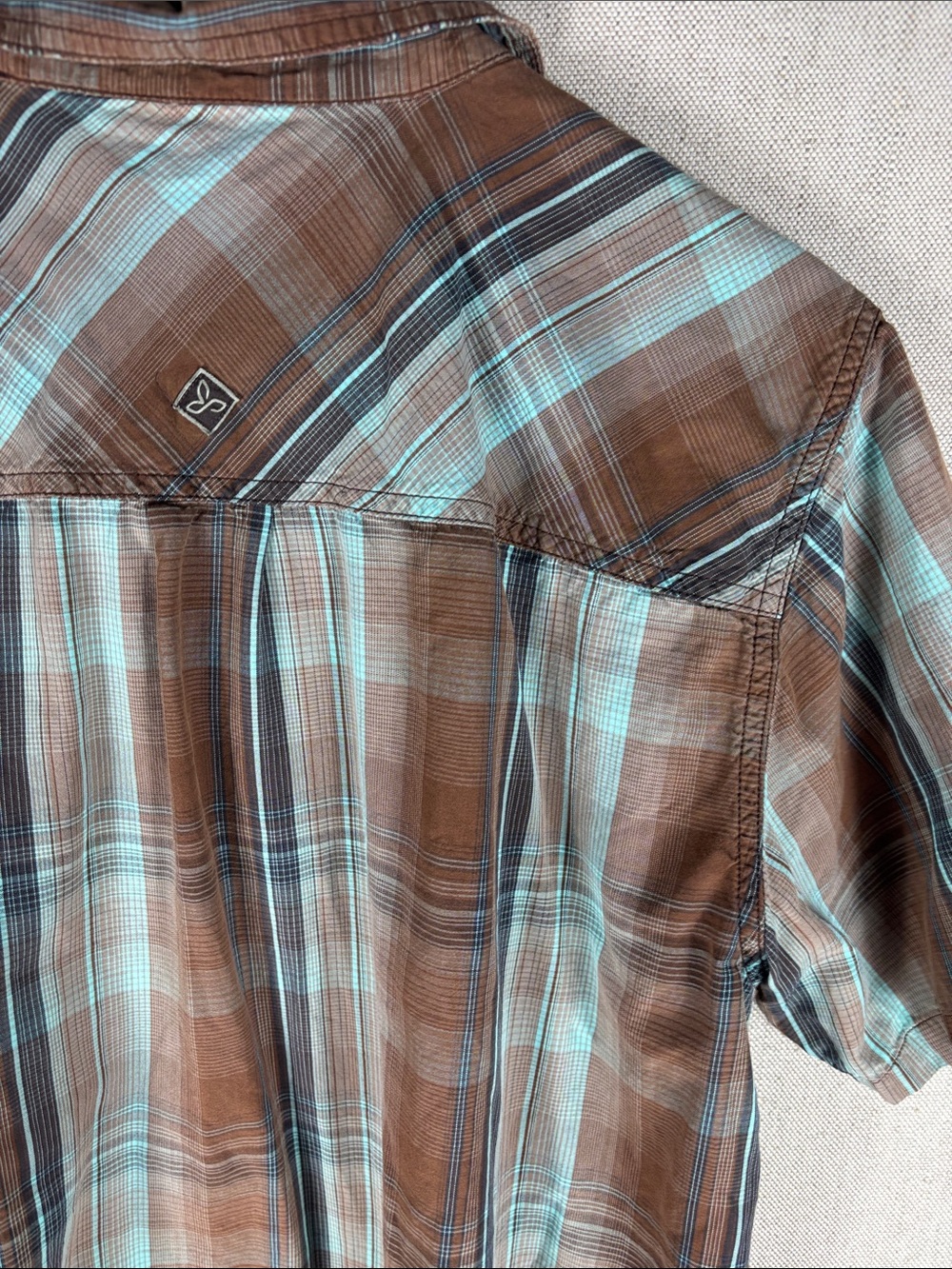 Prana > Brown and Teal Plaid Short-Sleeve Button-Down Shirt Medium - Picture 8 of 8